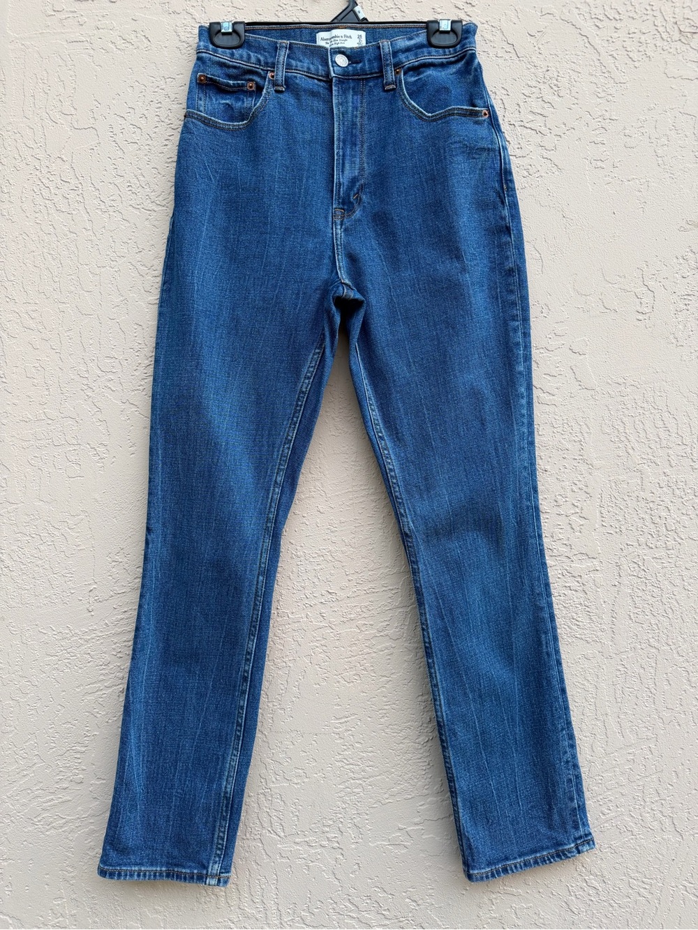 Abercrombie & Fitch Women's The '90s Slim Straight Ultra High Rise Jeans 26 2S